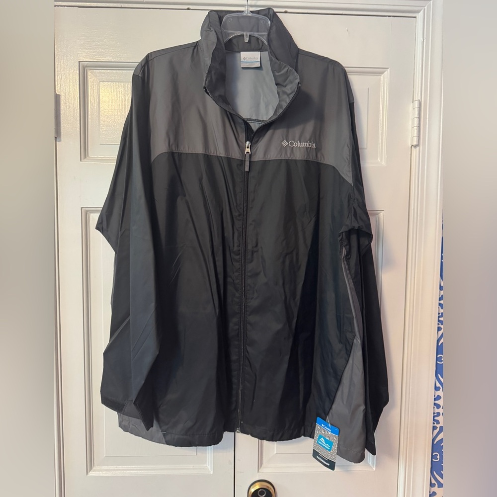 NWT Columbia Glennaker Lake Rain Jacket black/Grey. Size Men LT
